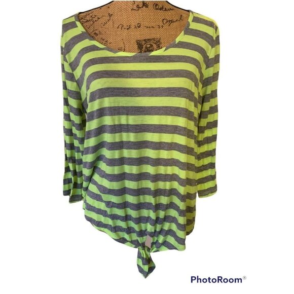 🌸3/$15🌸Gray & Neon Striped Long Sleeve Blouse, Lace Back & Knotted Front JR XL - Picture 1 of 5